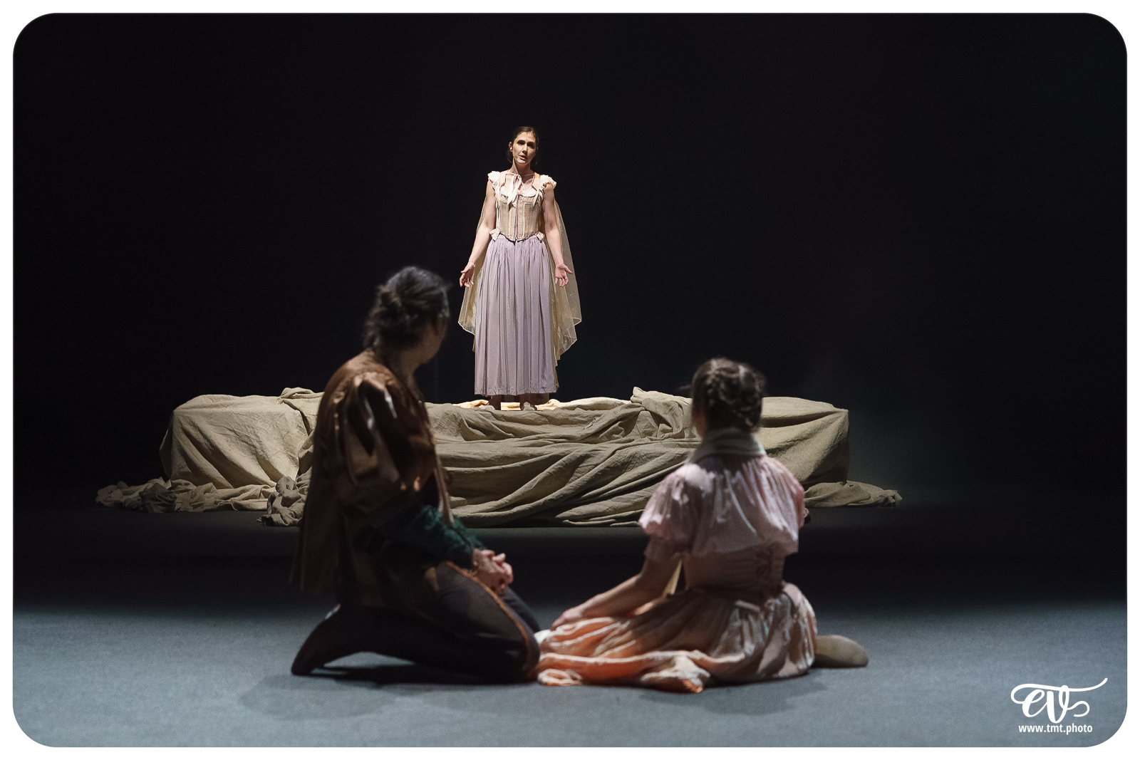 UN SONGE, UNE NUIT, L'ETE (CIE DU MATAMORE)